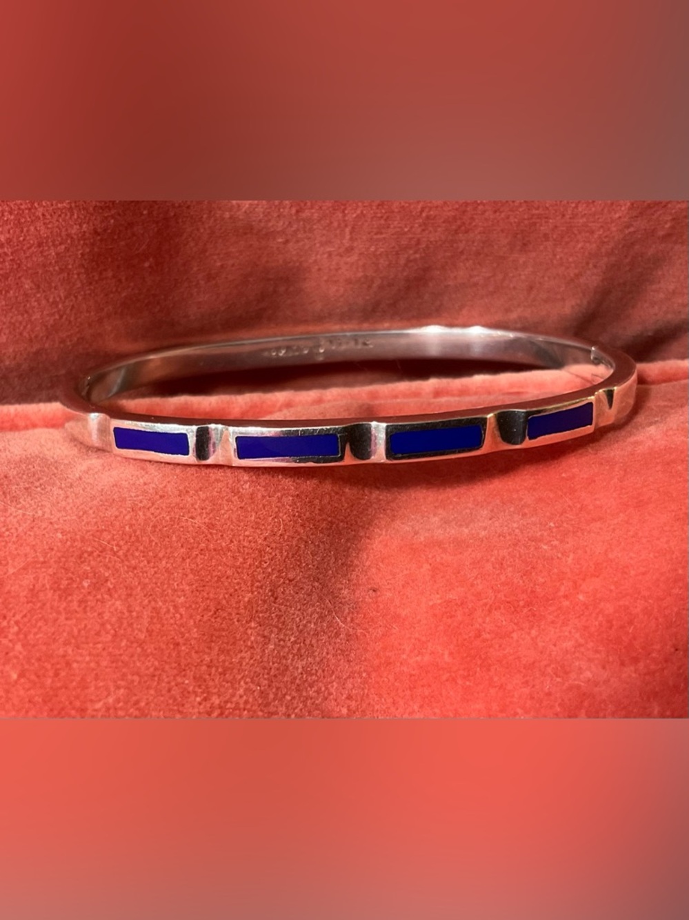 SILVER & LAPIS HINGED BANGLE